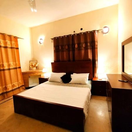 Hotel Royal Residential à Islamabad Extérieur photo