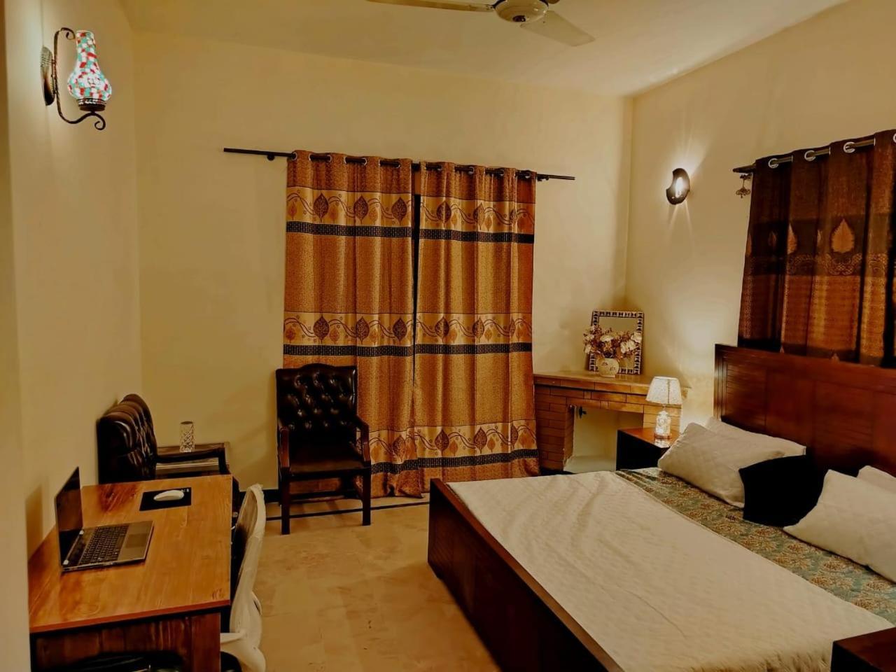 Hotel Royal Residential à Islamabad Extérieur photo