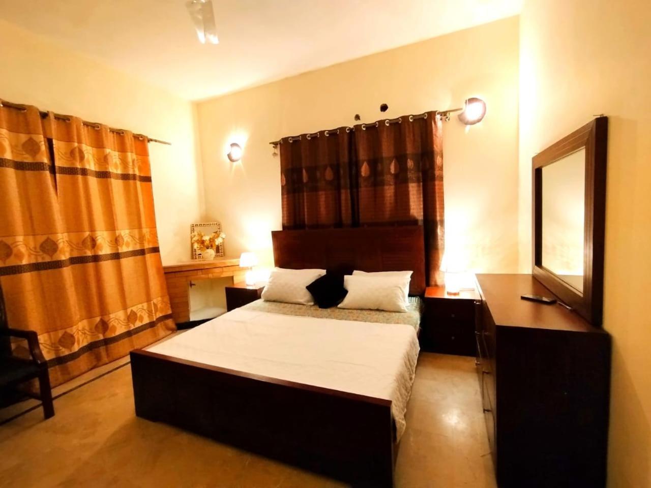 Hotel Royal Residential à Islamabad Extérieur photo