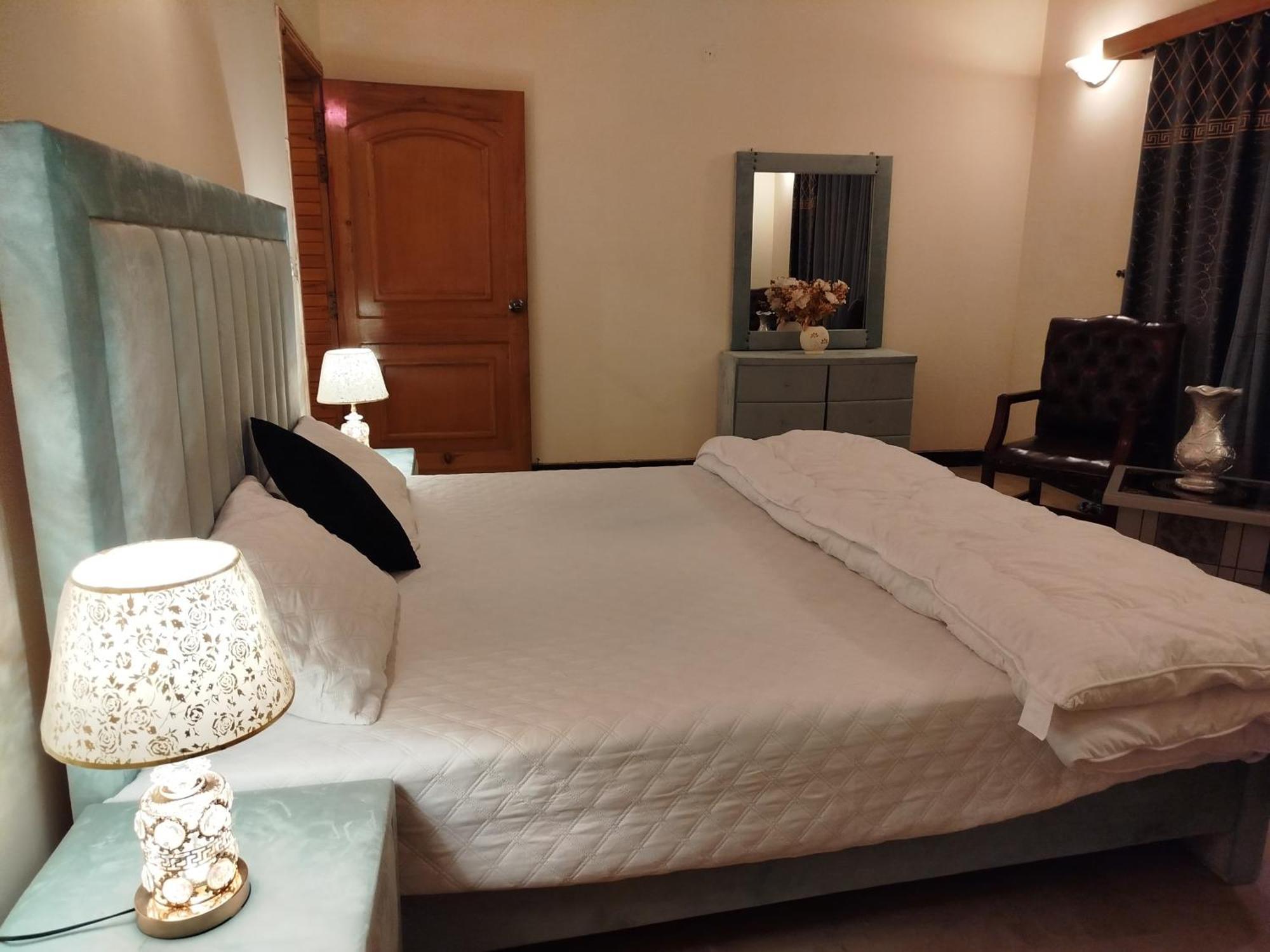 Hotel Royal Residential à Islamabad Extérieur photo